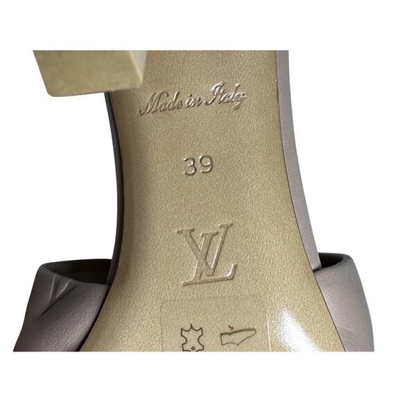 LOUIS VUITTON Revival Nude Lambskin Embossed Monogram Heels Slides Mules 39 - Picture 9 of 9